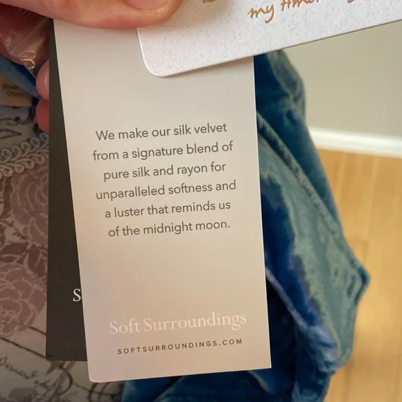 Soft Surroundings Icon Silk Velvour Poets Tunic Button Front Shirt - Picture 10 of 12